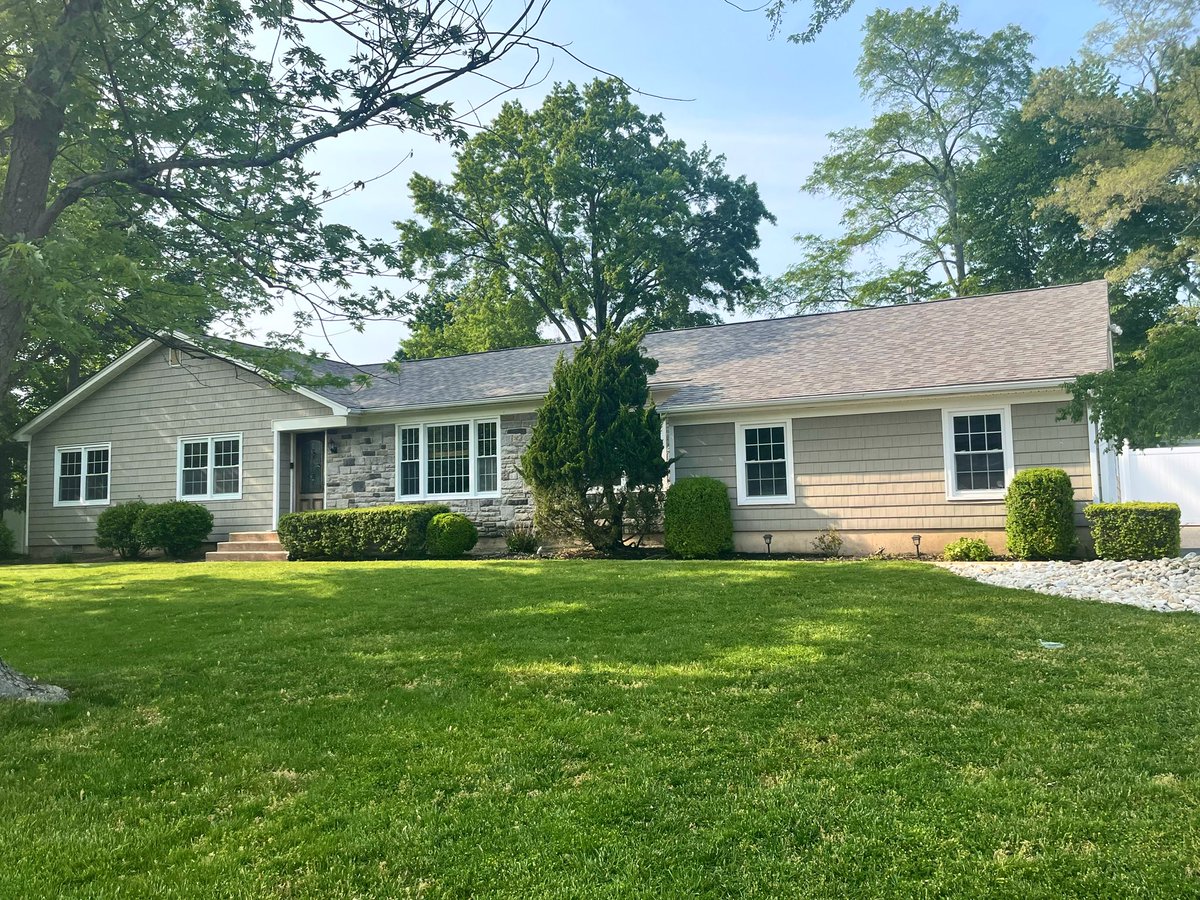 JustRoofIt's tweet photo. Owens Corning duration series shingle in color Driftwood 
 #justroofit #morecoreroofers #roofthis #owenscorningroofing #owenscorning #platinuminstallers #monmouthcountynj #newjersey #njroofers #roofing #roofers #contractors #njcontractors #financingavailable #freeestimates https://t.co/QE00l3nX4l