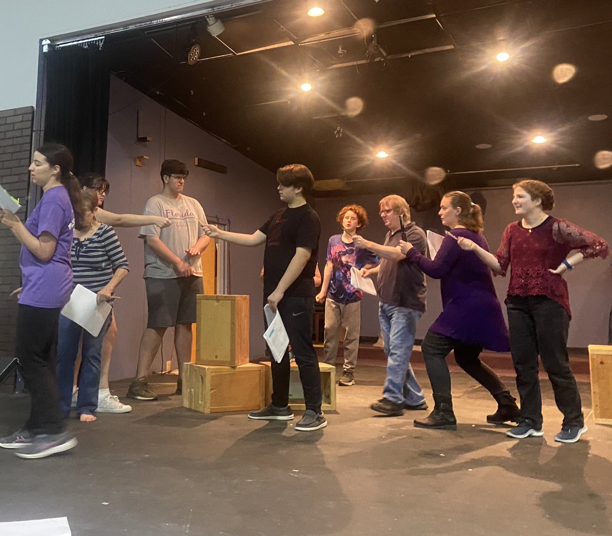 FrontPorchPlyrs's tweet image. The Montagues and the Capulets are battling through blocking! Romeo and Juliet is coming to The Front Porch Players August 11-13 and 18-20.