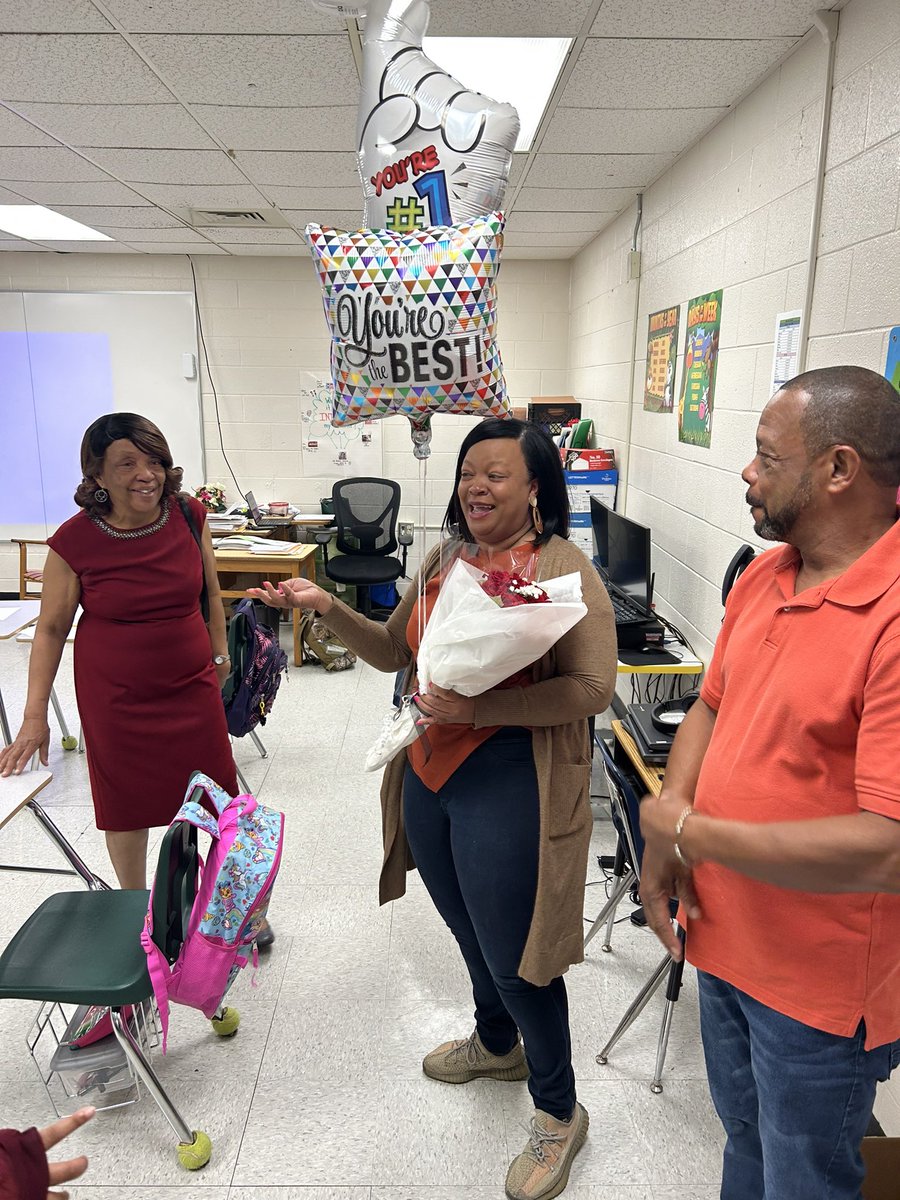 ReidsvilleMS's tweet photo. The Raider Nation would like to congratulate Ms. Janice Stokes as the RMS 2023-24 Teacher of the Year.   Ms. Stokes was surprised with this recognition by her students and some special invited guests (mom and brother) earlier today.   Well deserved!  
@RCS_NC https://t.co/T8Im6QQav3