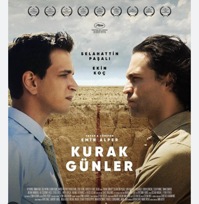 Bu film, toplumun karanlık yüzünü çarpıcı bir gerçeklikle yansıtırken aynı zamanda derin bir eleştirel bakış sunuyor. Emin Alper'in ustaca kurgulanmış eseri, seyirciyi düşünmeye ve konuşmaya yönlendirerek sosyal adaletsizliklerle yüzleşmeye zorluyor. #KurakGünler #EminAlper…