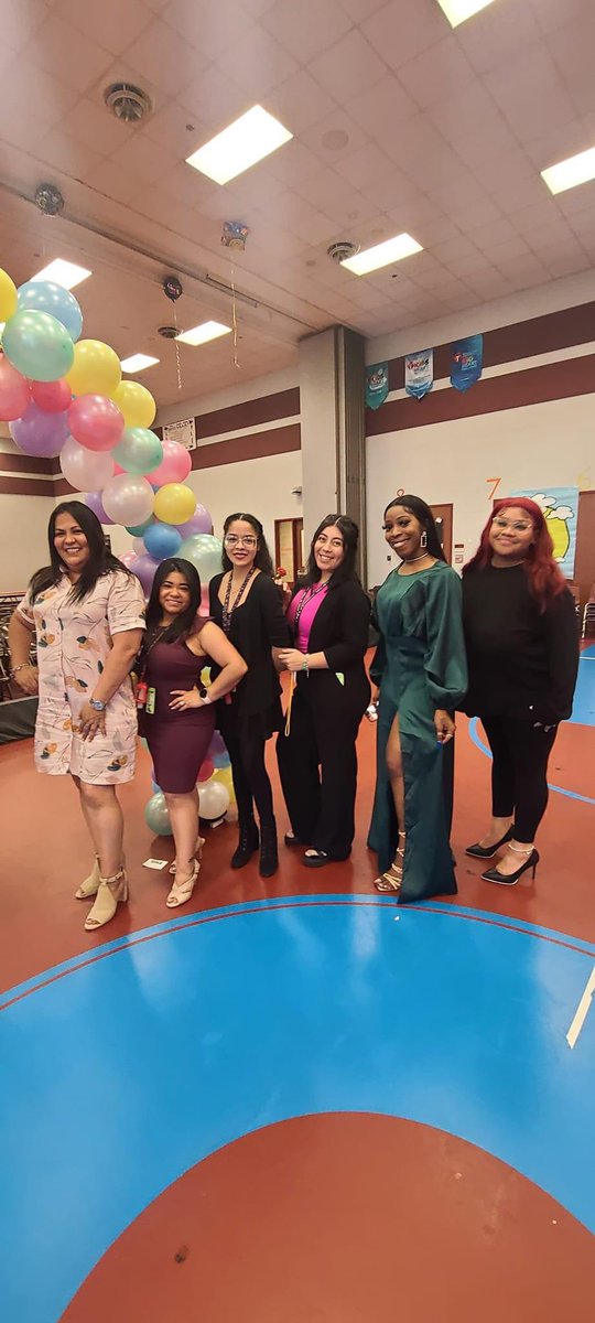 AlexaBurman's tweet photo. Pre-k promotion ceremony was a success, and yes we deserve recognition! We are a hardworking pre-k para team, we took the meaning of team work seriously.. @Aliefsneed @AliefPreK #vipteam https://t.co/FaZK3wmbVW