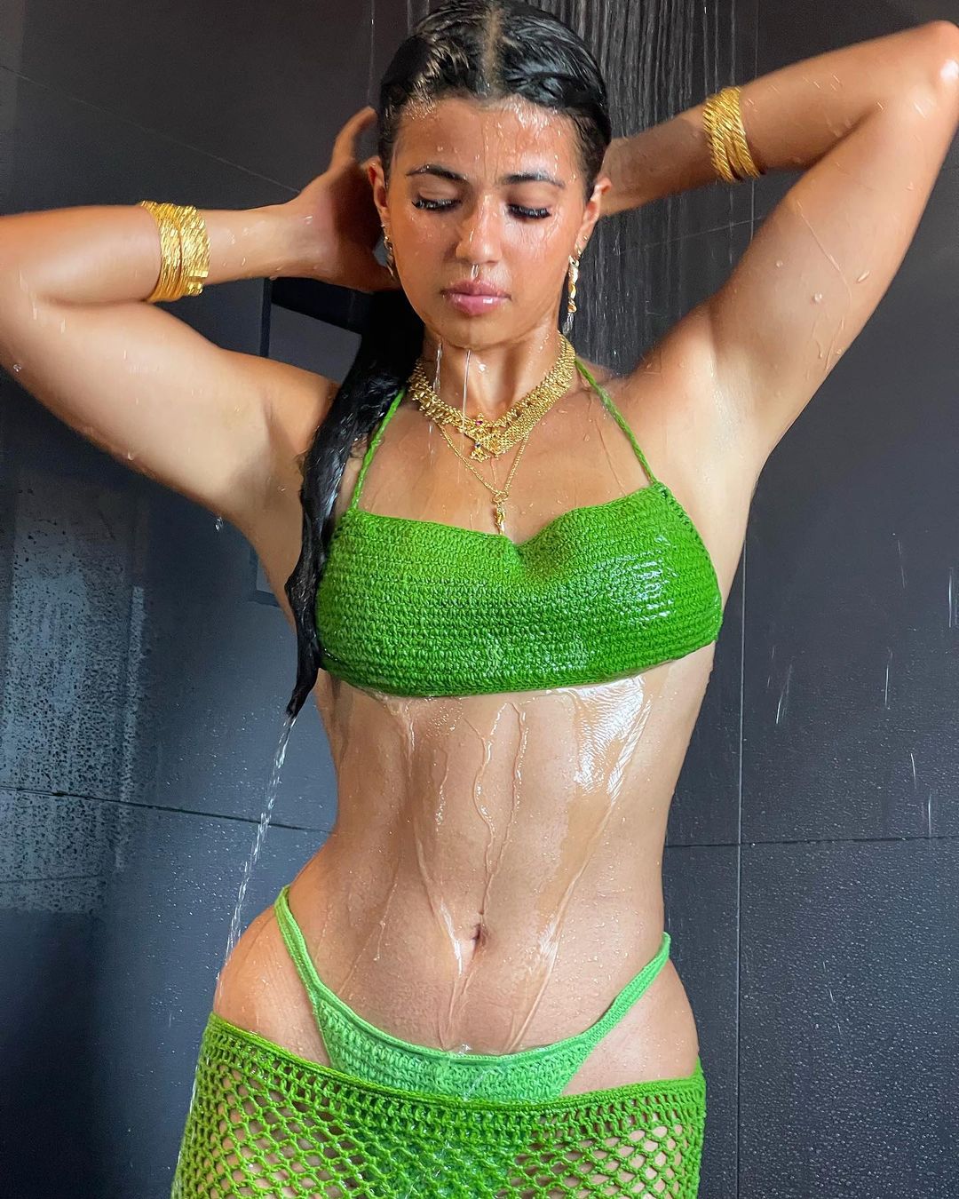 Fw2oZZNaQAAc4vc?format=jpg&name=large