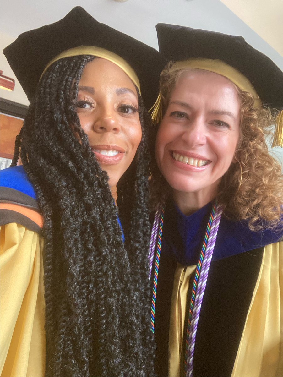 Melissa deCardi Hladek tweet media