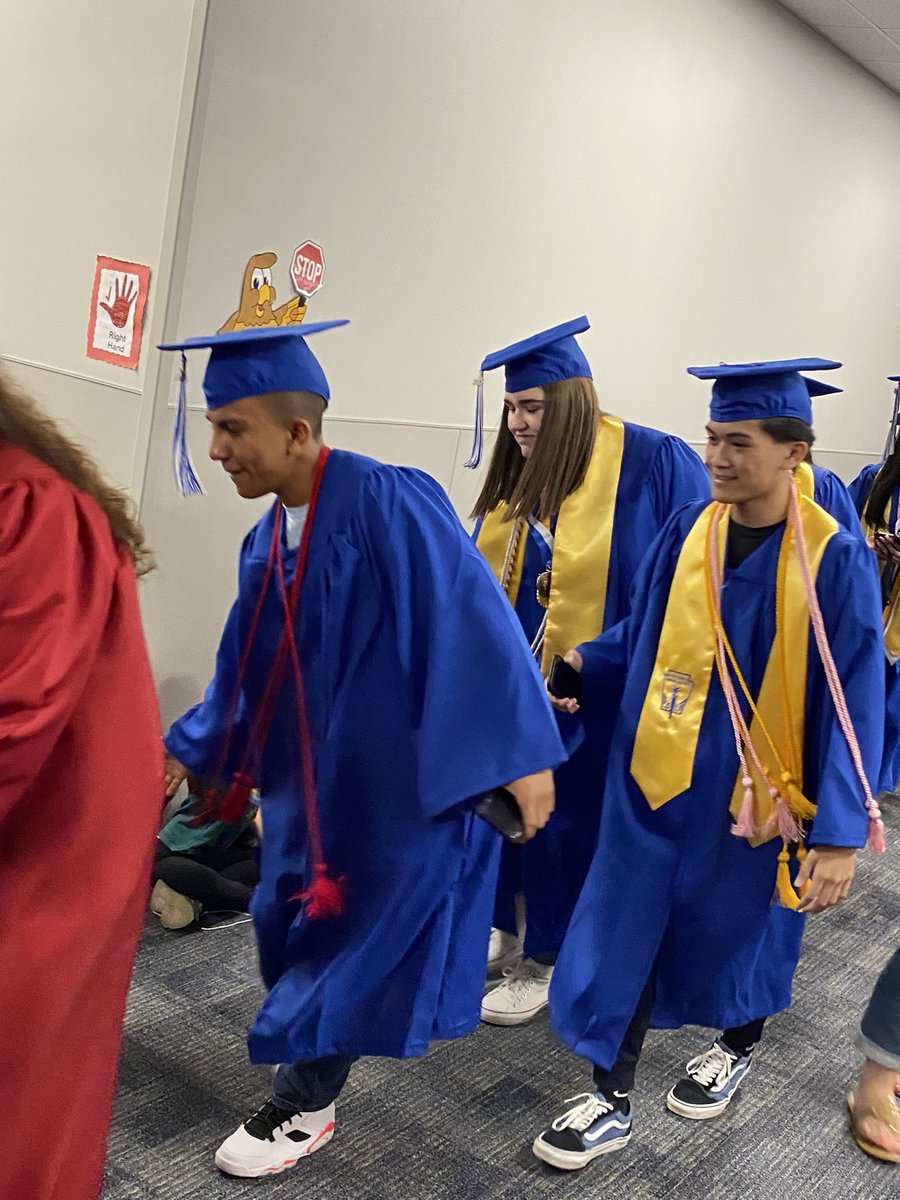 CFISD_Hancock's tweet photo. CONGRATULATIONS to these @cycreekhs graduates! There students are Hancock Alumni! #Hancock #SeniorWalk We are SO proud of you all! @FelderTamera @CarrieAnneEd @CoachTHughes 🎓🎓🎓🎓🎓🎓🎓🎓🎓🎓🎓🎓💙💛💙💛💙💛💙 https://t.co/PneBsCXJFl