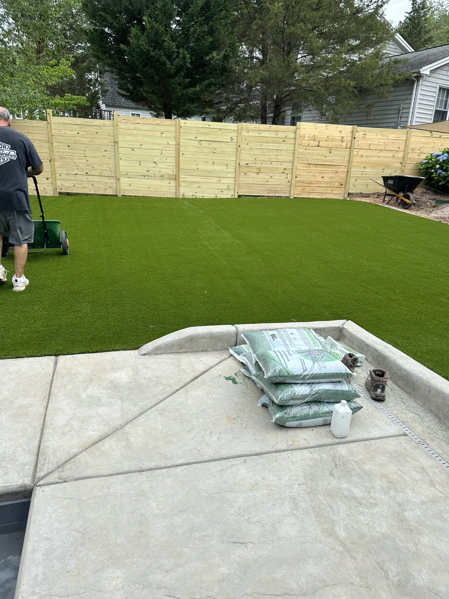 PinehurstPros's tweet photo. 📷 Proud to Adapt to Our Customers' Needs in Raleigh, NC 27609! 📷
We recently completed a remarkable turf installation in Raleigh, NC 27609, on 05-20-2023. At Pinehurst Turf Pros, we're passionate about creating outdoor spaces that exceed expectations. Adapting to our customer! https://t.co/OYGBCHWIMr