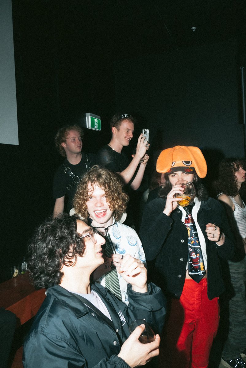 SIDECHAINS tweet media