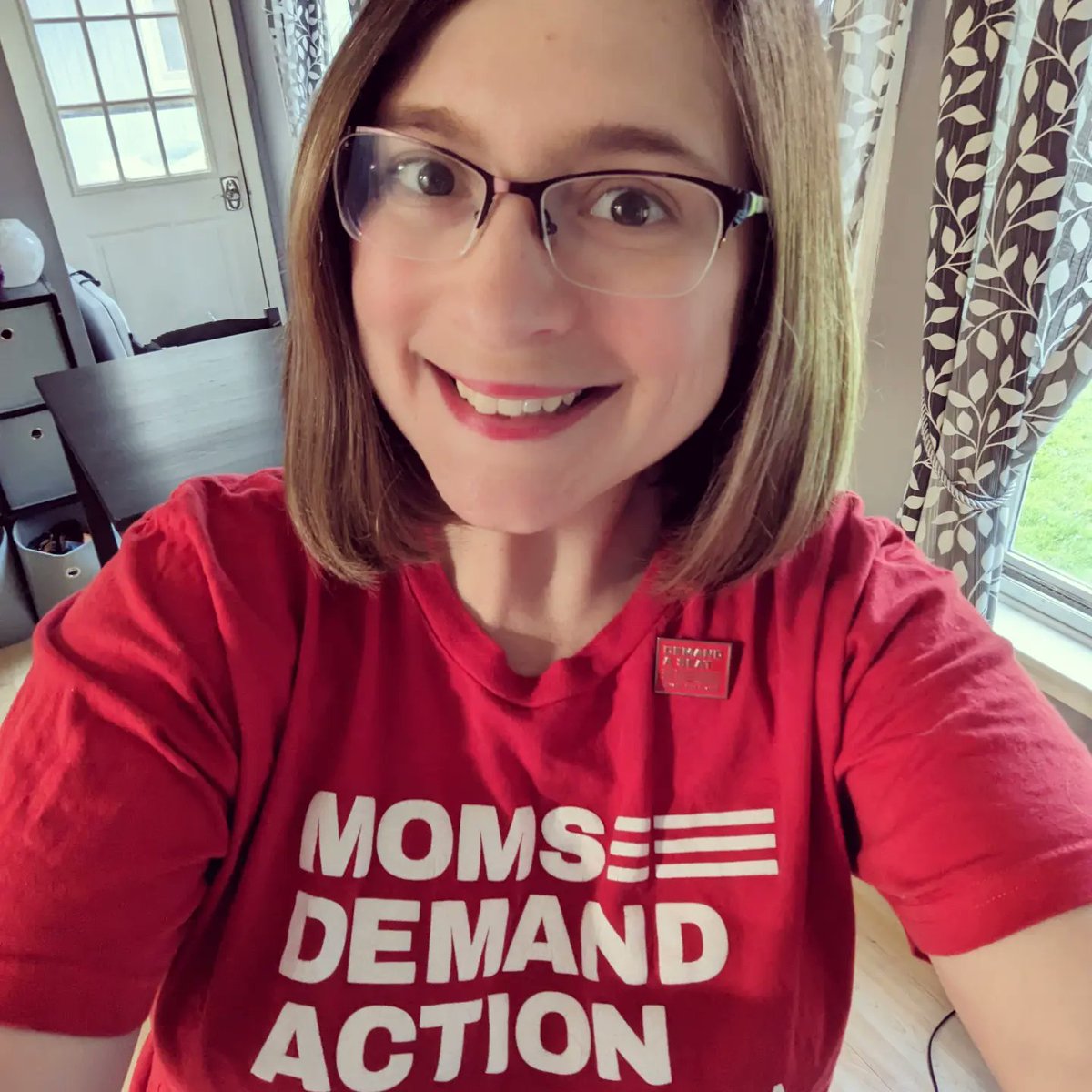 I'm ready to #DemandASeat. Proud to graduate from this inspiring training program. Now it's time to put it all into practice! Demand. Run. Change. @Everytown @MomsDemand
