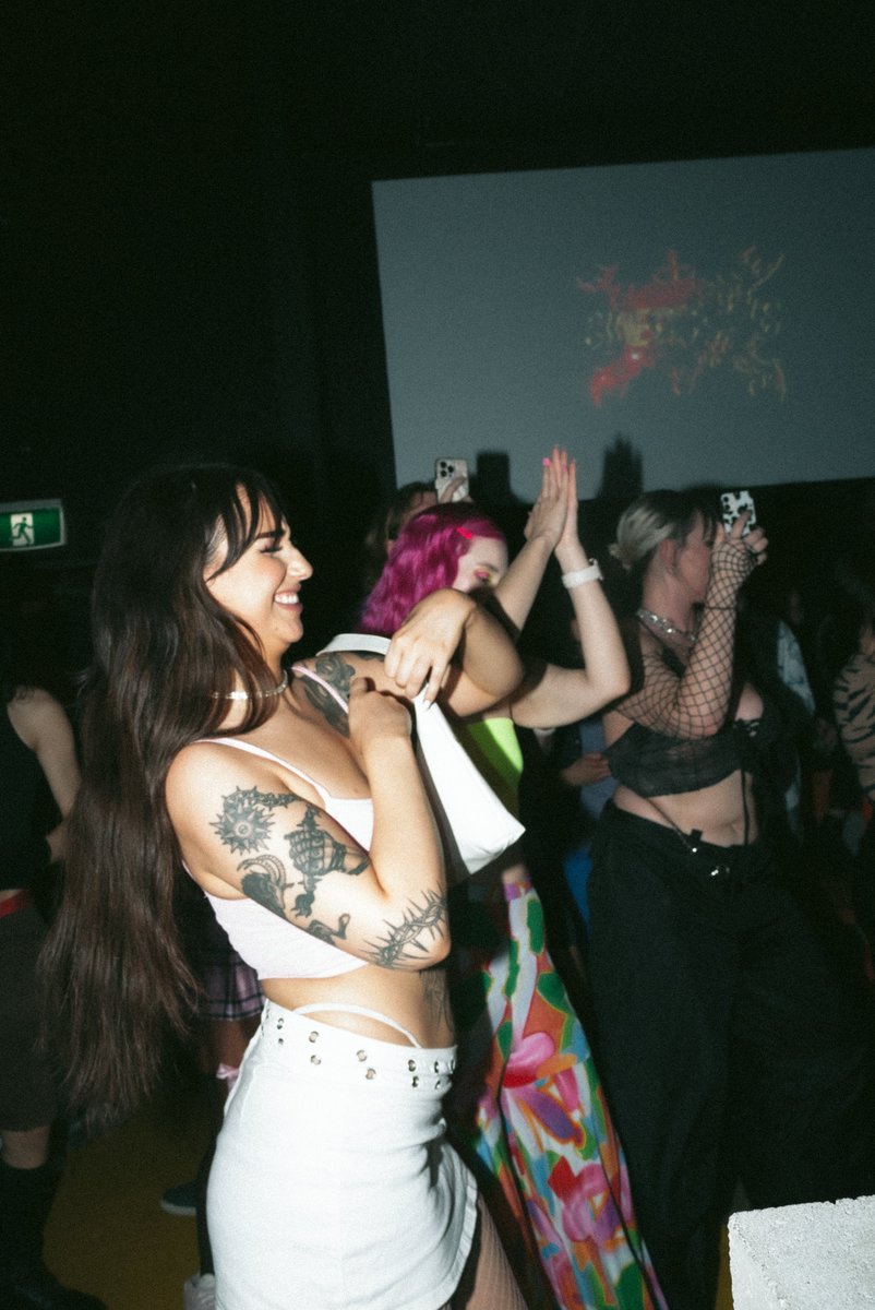 SIDECHAINS tweet media