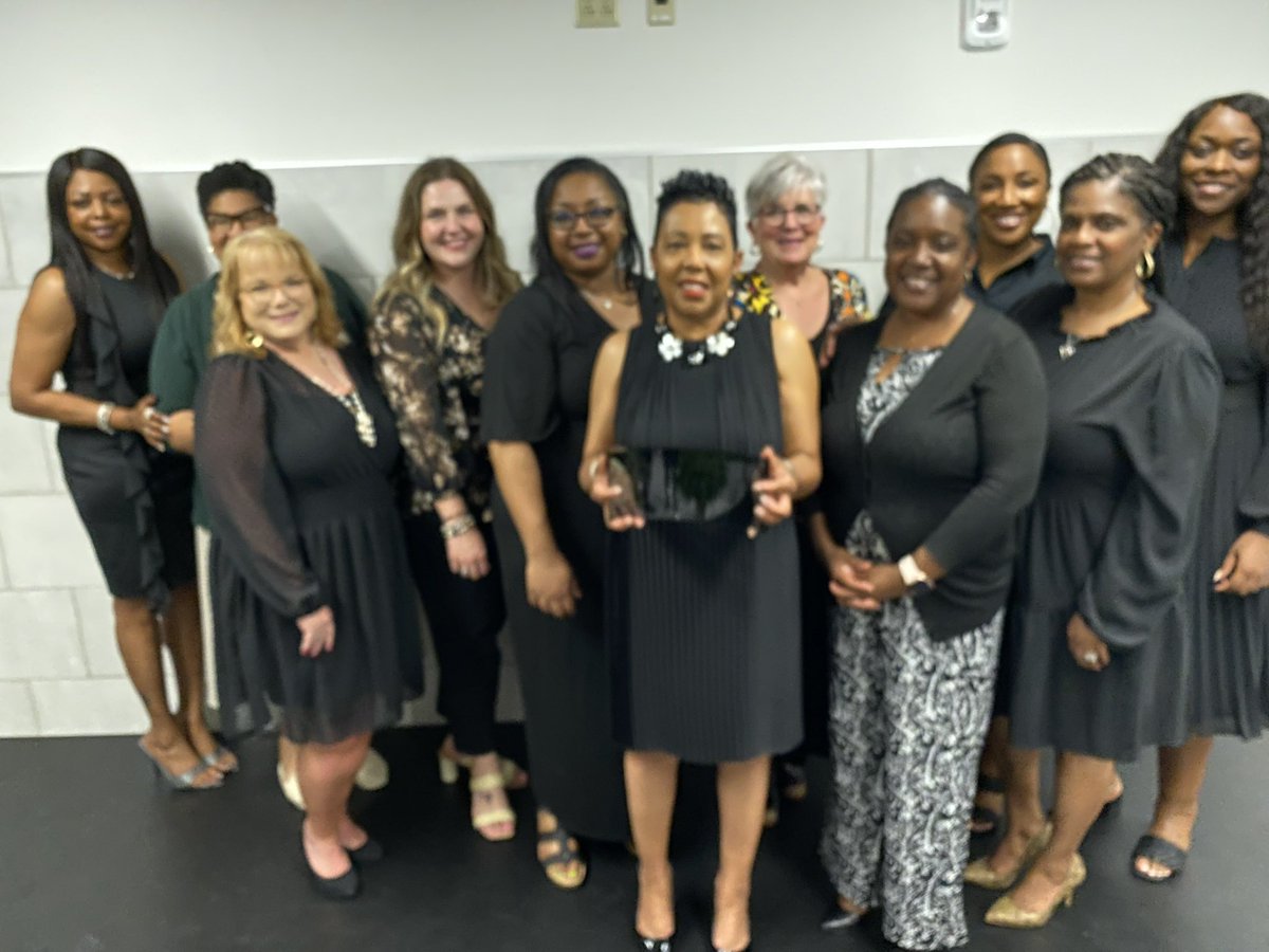 Deborah Traylor tweet media