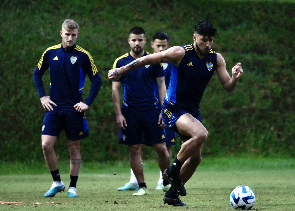 Bruno Valdez durante el entrenamiento de Boca en Colombia, donde se perfila para ser titular.