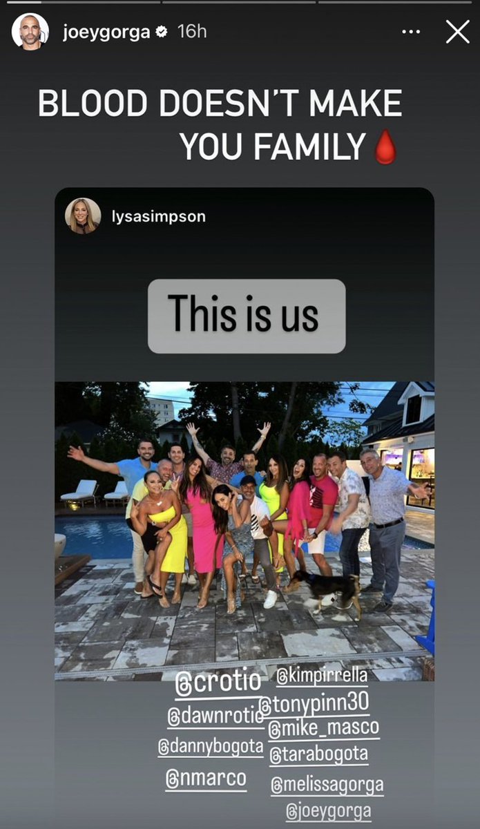 RhonjTeaBee tweet media