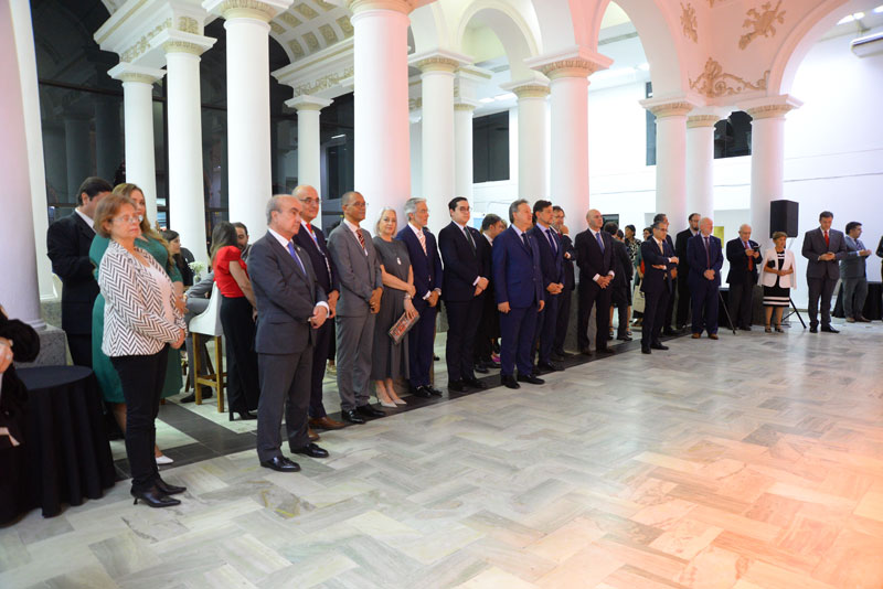 mreparaguay's tweet photo. Con motivo de la III Conferencia Internacional de Lenguas Portuguesa y Española, se llevó a cabo un encuentro en la Cancillería Nacional para celebrar los esfuerzos mancomunados en la internacionalización del español, portugués y lenguas autóctonas.

➡️https://t.co/3aePxvySEN https://t.co/dxnf9o33HT