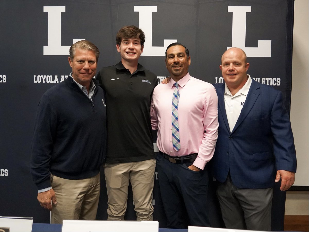 Loyola Football tweet media