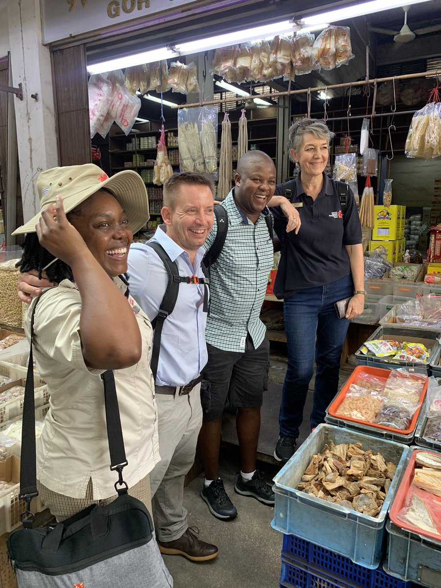 agronomistruth's tweet photo. #Singapore is fascinating. Beautiful buildings, vegetation, and fascinating agricultural facts. @NuffieldInt #globalfocusprogram https://t.co/rm6W6InfKj