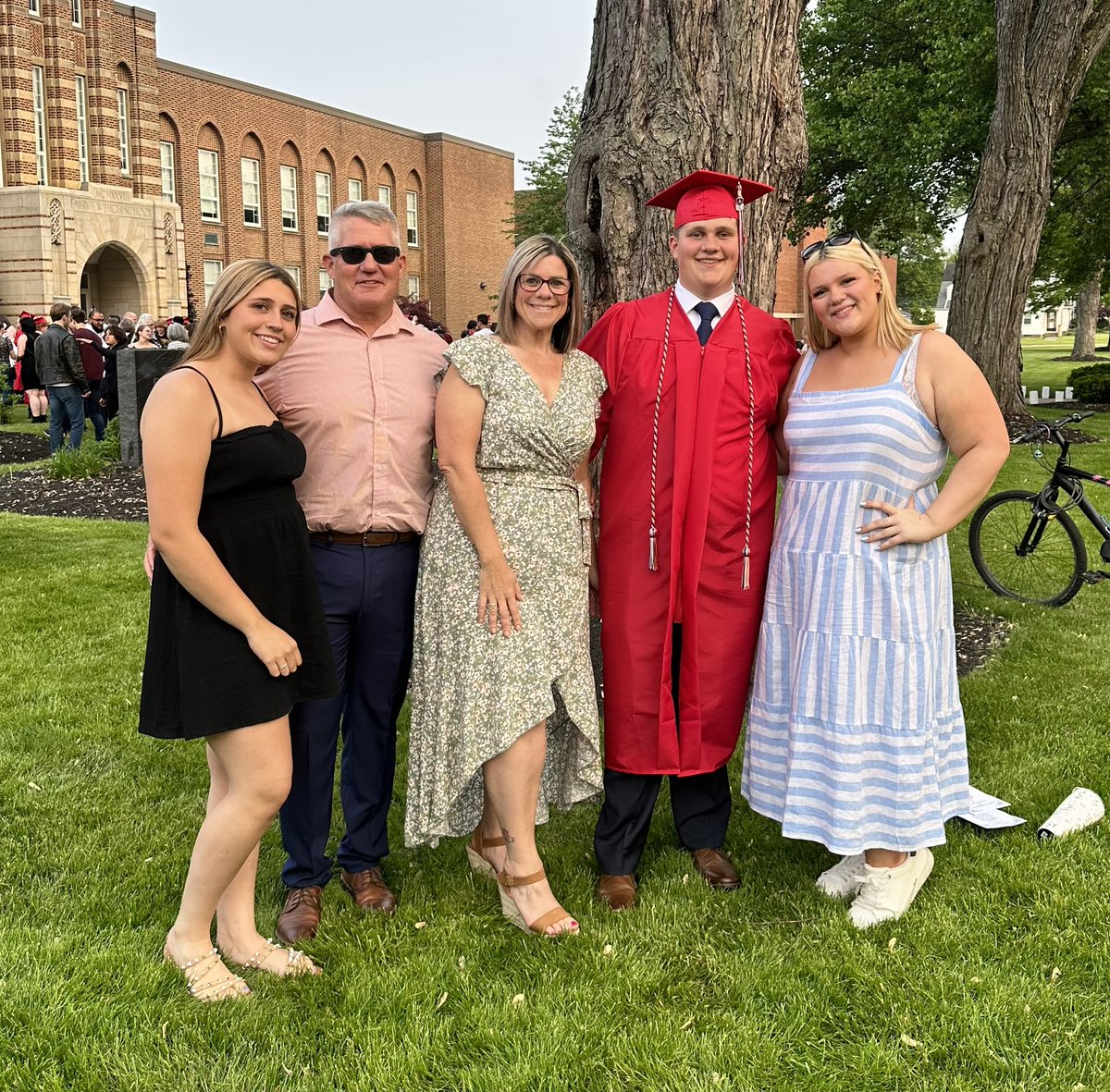 Erin Anderson tweet media