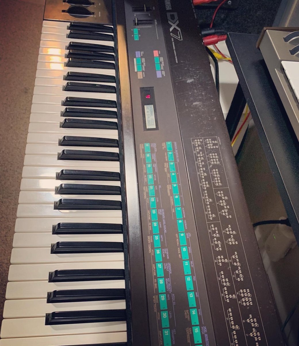borauslusoy's tweet image. A synth collection is never complete without a DX7. #yamahadx7 #synthesizers #fmsynthesis #synthwave #musicproduction