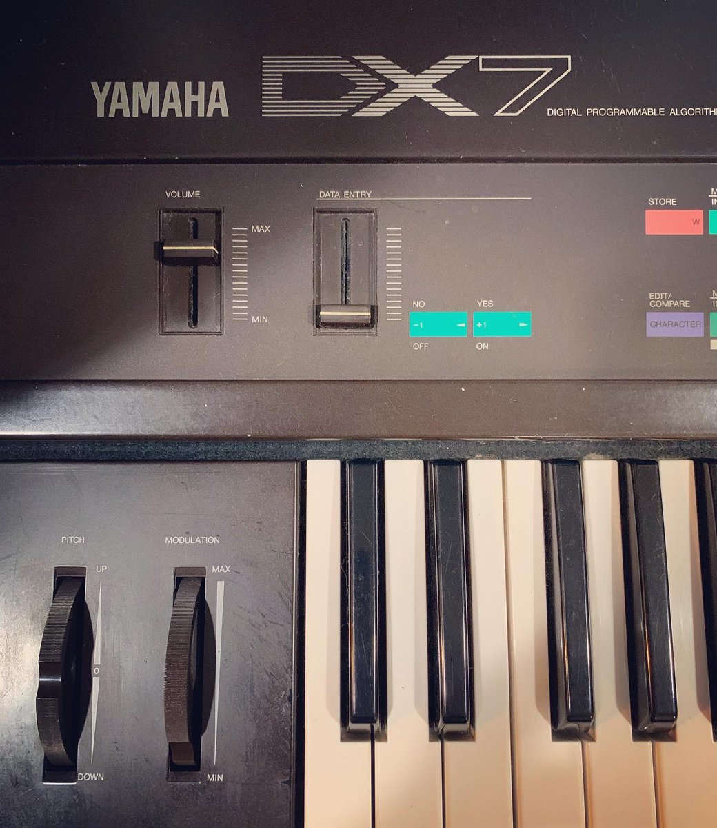 borauslusoy's tweet image. A synth collection is never complete without a DX7. #yamahadx7 #synthesizers #fmsynthesis #synthwave #musicproduction