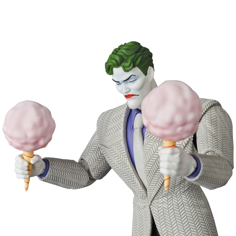 마펙스 《배트맨: 다크 나이트 리턴즈》 조커 Variant Suit Ver. https://amiami.com/eng/detail?gcode=FIGURE-154694… 제작 : 메디콤토이 2024년 2월 발매예정🃏 #배트맨...