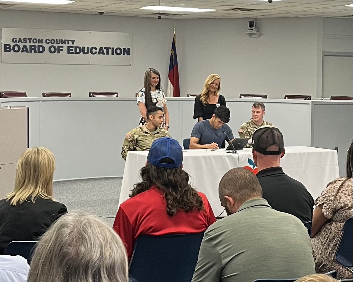 Robert Filter tweet media