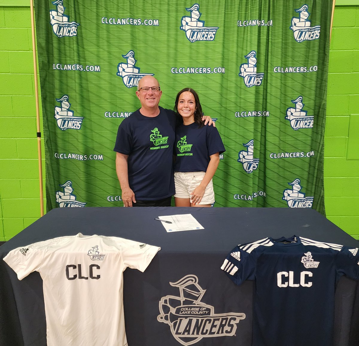 SIGNED!! So excited to announce that @liv67287292 has committed to the Lancer family!! We are lucky to have this versitle player from @clcgsoccer and @Chicago_Inferno!! ⚽⚽
@CLCLancers @CLCIllinois @NJCAA_Soccer @NJCAA #GoLancers