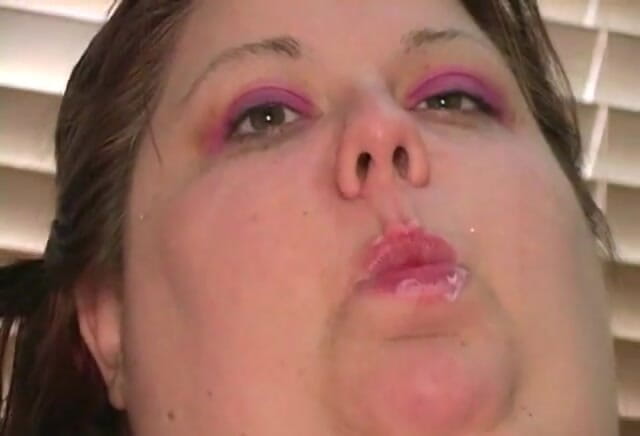 🆕Tease of my new video! 📽  💗Snapping my gum, playing with my bubbles, shewing loudly like a cow and playing<a href="/tag/brunette"class="tags"><span>#brunette</span></a><a href="/tag/ssbbw"class="tags"><span>#ssbbw</span></a><a href="/tag/amateur"class="tags"><span>#amateur</span></a><a href="/tag/mouthfetish"class="tags"><span>#mouthfetish</span></a><a href="/tag/belly"class="tags"><span>#belly</span></a>