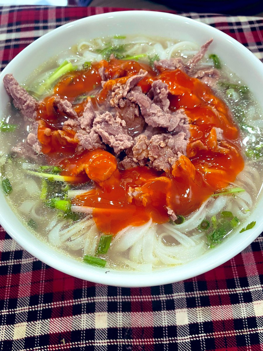 JBjeabbb's tweet photo. หิวไหม ทานอะไรมาหรือยัง Slow Cooking รอนานมาก แต่อร่อยเฉยเลย 🍲🍲
———
Post by ~ #True #TravelSimAsia 👏
ซิมพร้อมใช้งาน มาถึง ตปท ก็ใช้เน็ตได้เลยมันดีแบบนี้นี่เอง ❤️❤️❤️ https://t.co/HocDcxSkxZ