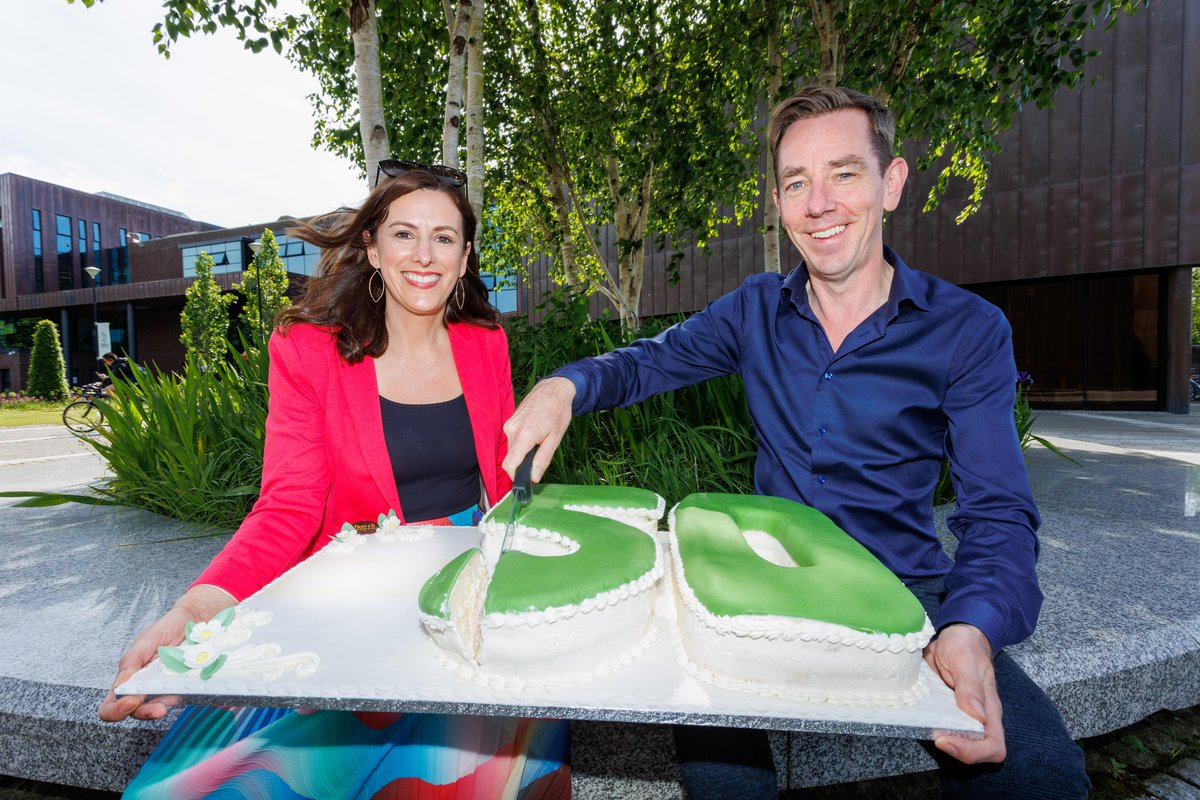 Fab at 50!

As Ryan Tubridy prepares to broadcast live on RTE Radio 1 from UL this morning, we wish him a very happy 50th birthday this Sunday

Born the same year as UL was founded, its been a big year of 50th Anniversary celebrations:
ul.ie/50

#UL50 #StudyatUL