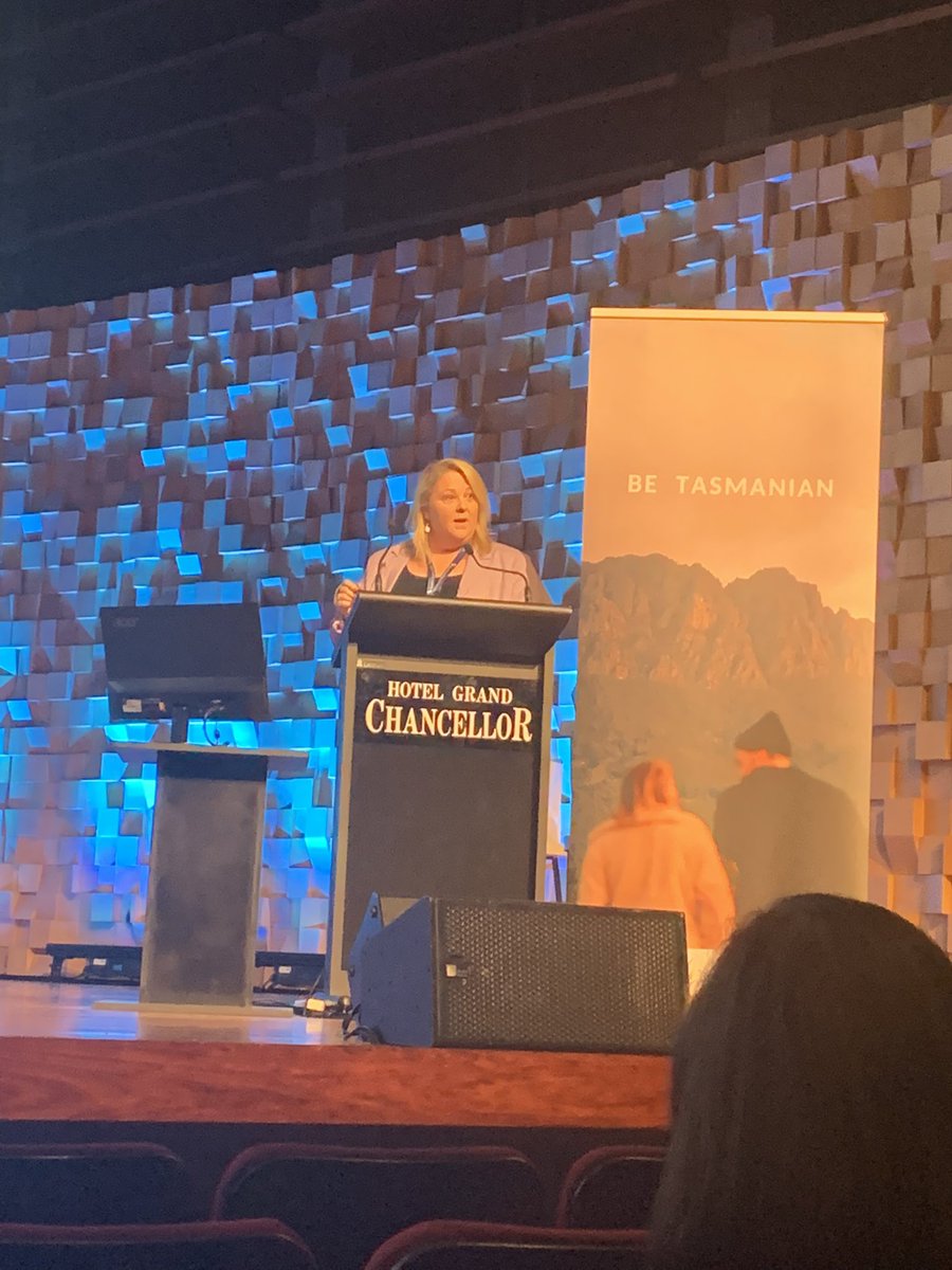 Go <a href="/NatalieMunro3/">Prof Natalie Munro</a>! First speaker for the negative team at #SPAconf debate!