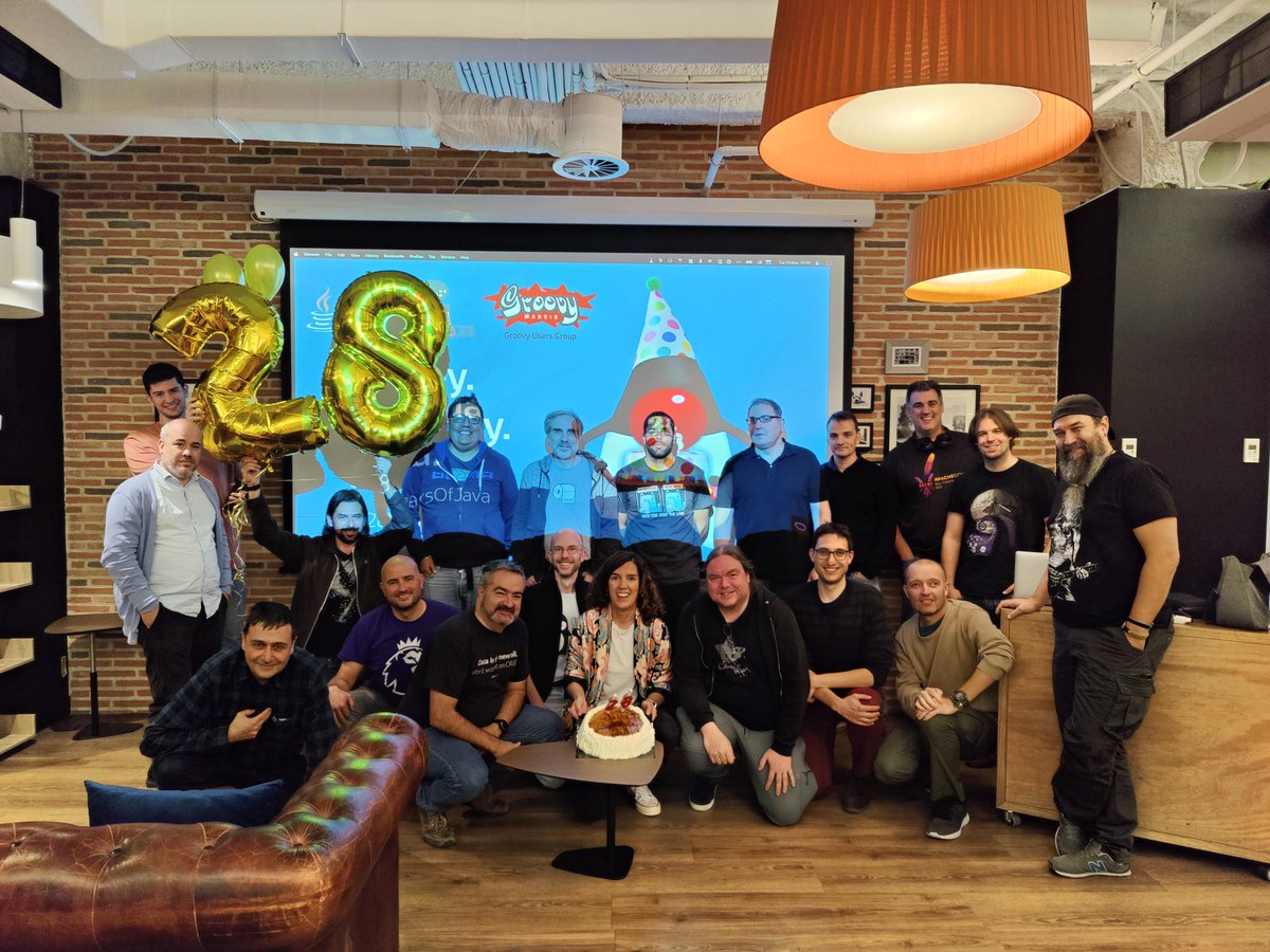 ilopmar's tweet image. Yesterday we had a great evening at @MadridGUG & @MadridJUG meetup because we celebrated #28YearsOfJava with a birthday party 🎂