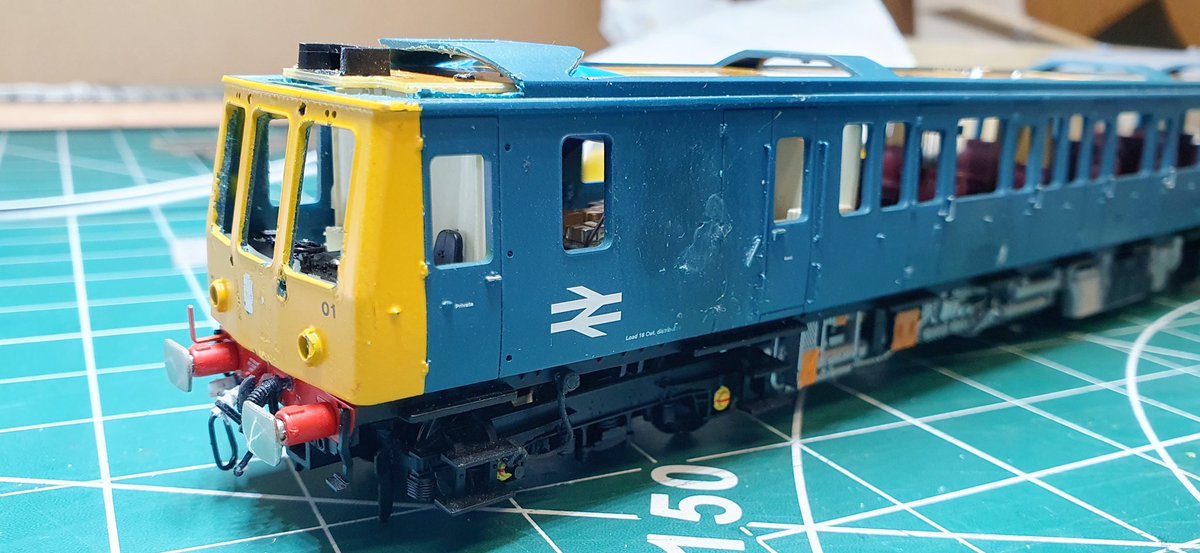 wrt_77's tweet image. I've started my #Dapol #Class122 project. An easy upgrade for all Dapol bubbles is to almost trim the roof ribs and fit new ventilators. Then thin the front windows and finally Ive hacked mine to fit a #Bachmann chassis. Time to paint strip to see how damaged the shell is #TMRGUK