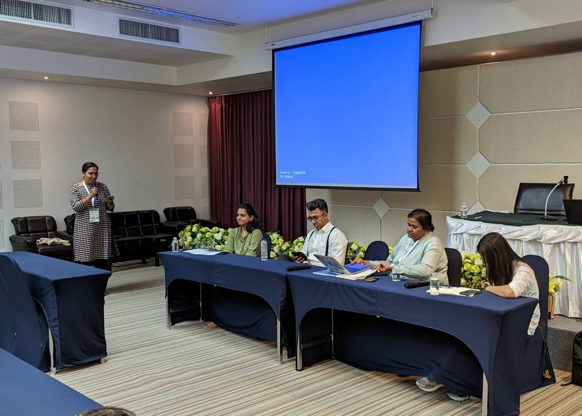 EngageMedia's tweet image. Happening now at #DRAPAC23: “Exploring bridges between the digital rights movement in Asia- Pacific and community networks”

Panelists: Pavitra Ramanujan of @APC_News, @AsadBaigz of @mmfd_Pak, @ritu_instablogs of Jadeite, Ressa R Lestari of @commonroom_id &amp;amp; Sarbani Banerjee Belur