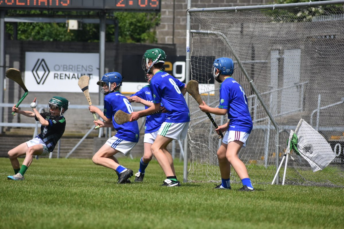 Barry Williams tweet media