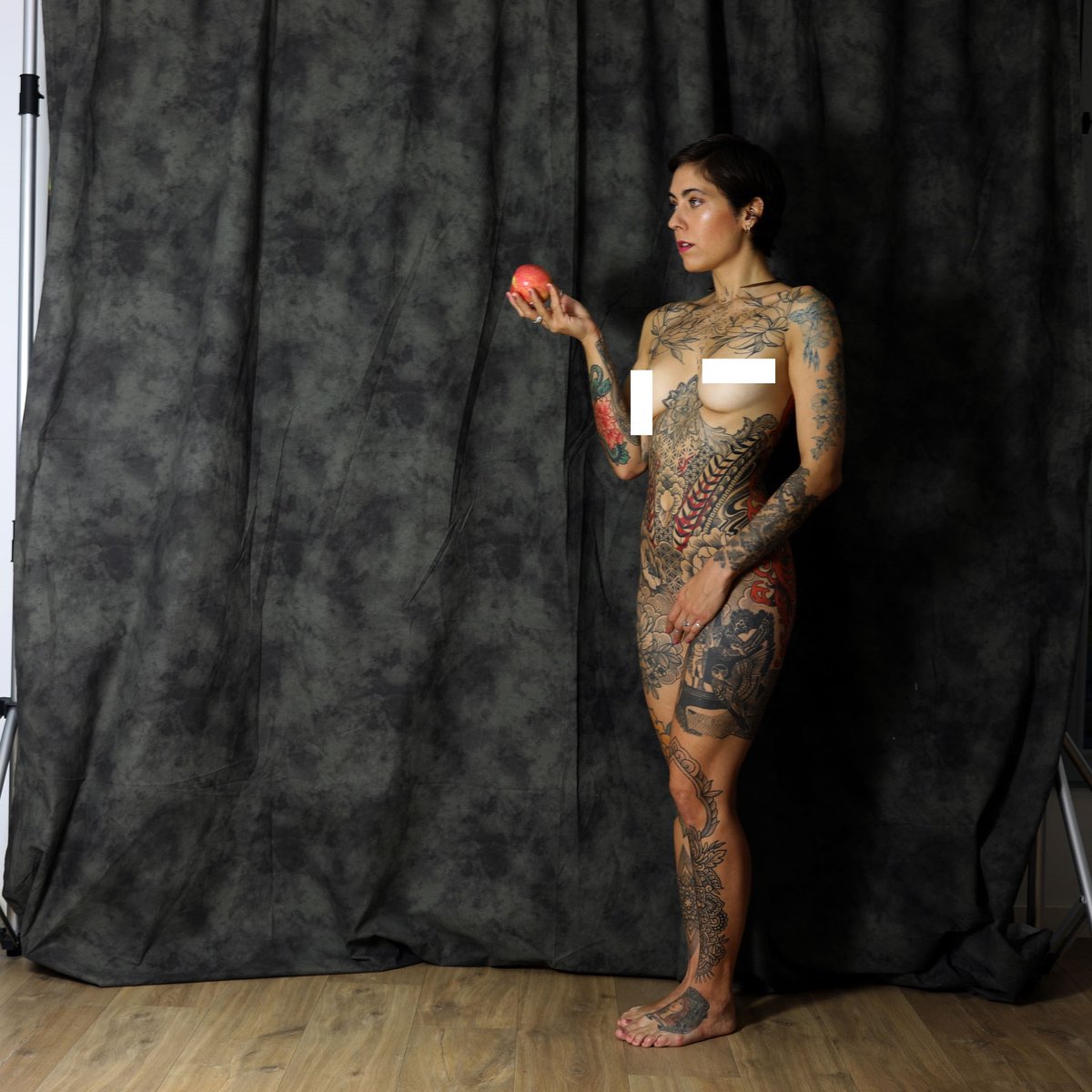 Did #Eve wear #Tattoos ?
#AdamAndEve according to #JanVanEyck and the #GhentAltarPiece
Model:  Mara Gelato / modelmayhem.com/eurasianmodelo…