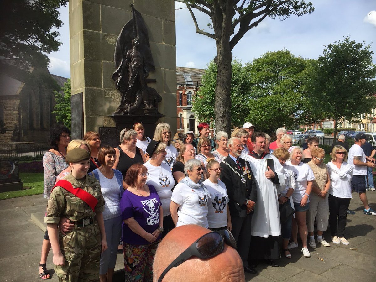 BibsBridlington's tweet photo. Ten days until buddies in boats gather for their annual submariners reunion in #Bridlington for our annual reunion. https://t.co/Y5g3stpppI