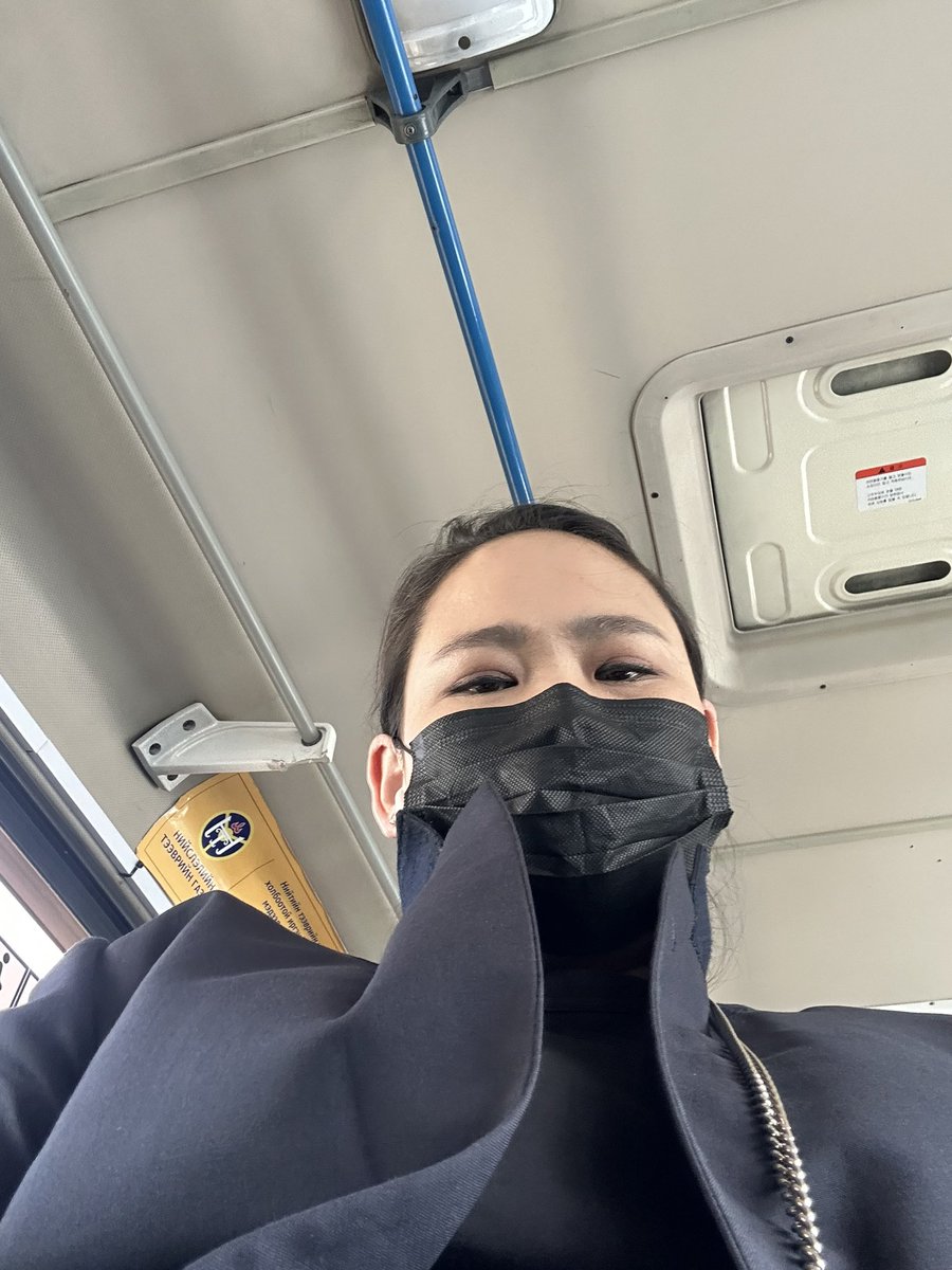 mongolia_daria's tweet photo. 10k гардаг газар 15 минутанд автобусаар 500₮ р ирчлээшд 🫡 https://t.co/5yiLZIxi4p