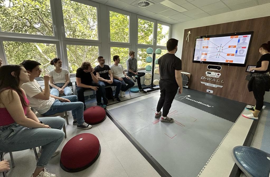 SemmelweisSport's tweet photo. Yesterday, we introduced our brand new D-wall in the curriculum of the Sports Medicine course for medical students at @semmelweishu
Students are now learning the basics of kinesiology in a super innovative environment.
It is just as fun as educative!
#sportsmedicine #medschool https://t.co/lIB45NEJh8
