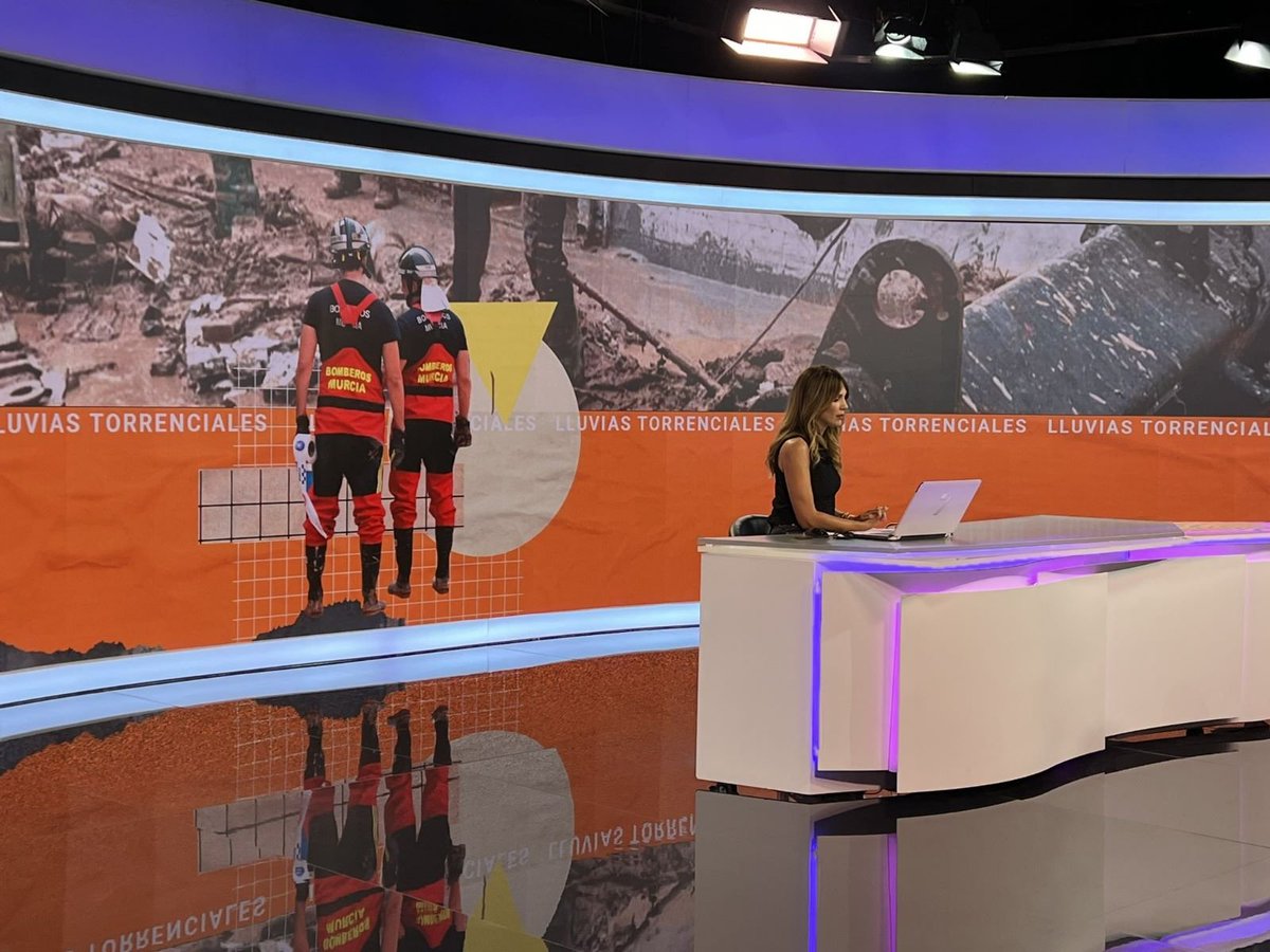 Dos30TV's tweet photo. Enhorabuena a tod@s los que hacen @la7tele firmando ayer su 4º mejor registro del año con un 7.5% de cuota y llegando a los 307.000 contactos acumulados

#La7NoticiasMatinal 26.3%

#QuédateConmigo 11.6%

#La7Noticias 19.9%

#La7Noticias2 13.1%

👏👏👏

#QueVivaLaTele #Audiencias https://t.co/xsF8Gq3vYh