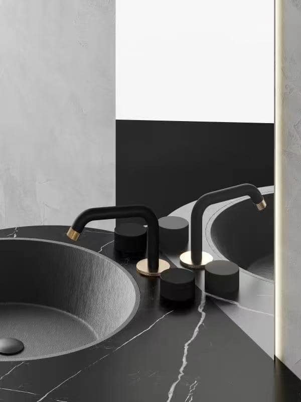 Aqualem_'s tweet photo. Your bathroom somehow represents your life style. Never compromise on every details. Find the best solution at Aqualem.
https://t.co/sZE4hQbLtT
#aqualem #luxuryshower #bathroomdesigns #showerhead #rosegold #faucet #handshower #taps #interiordesign #bathroomstyling #mixers https://t.co/JgGAIQtgNL