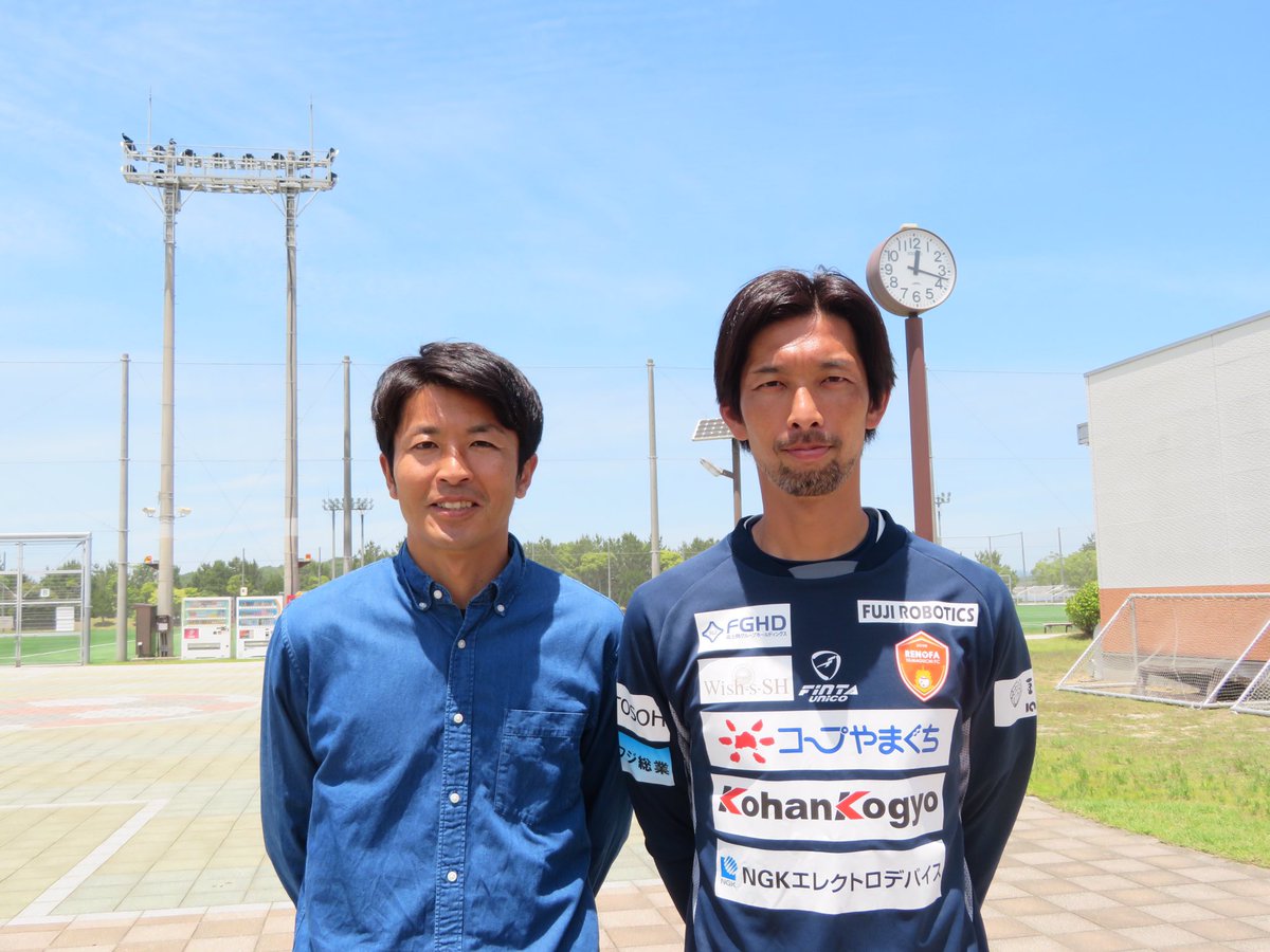 k_yokomama's tweet image. 佐藤健太郎さん✨菊地光将さん❣️また現役でお願いします🙏（笑）
#佐藤健太郎　#菊地光将　#renofa  #頼りにしてます🧡