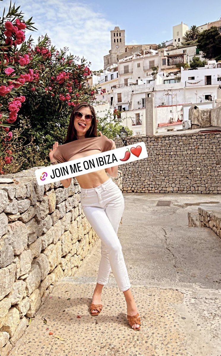 LITTLECAPRICE.com on Twitter: "hey dear , enjoy now my ibiza trip on http://onlyfans.com