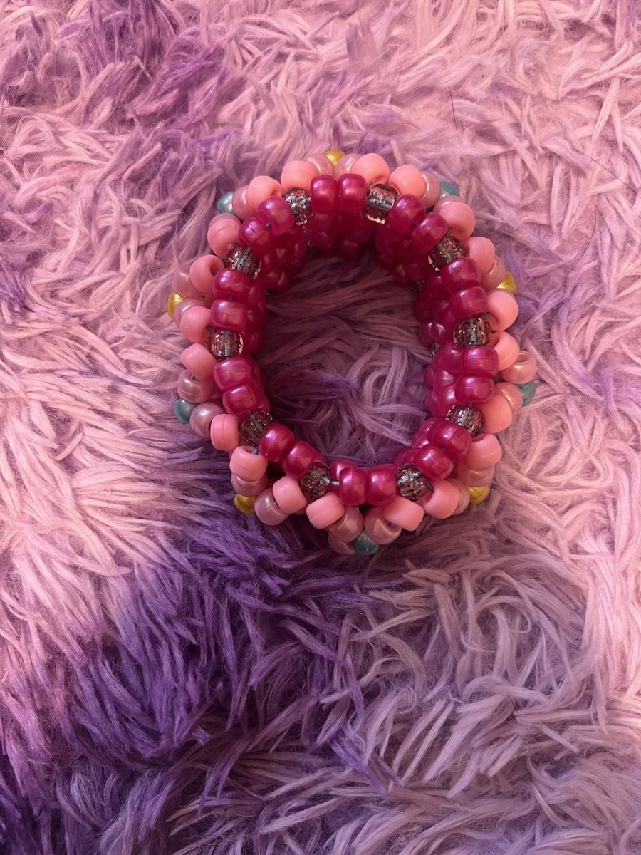 cozmicmeg's tweet photo. I made a #PinkiePie inspired kandi cuff today! 

#mlp #mylittlepony #kandi #kandicuff #plur #3dkandicuff https://t.co/hjmhP56oQM