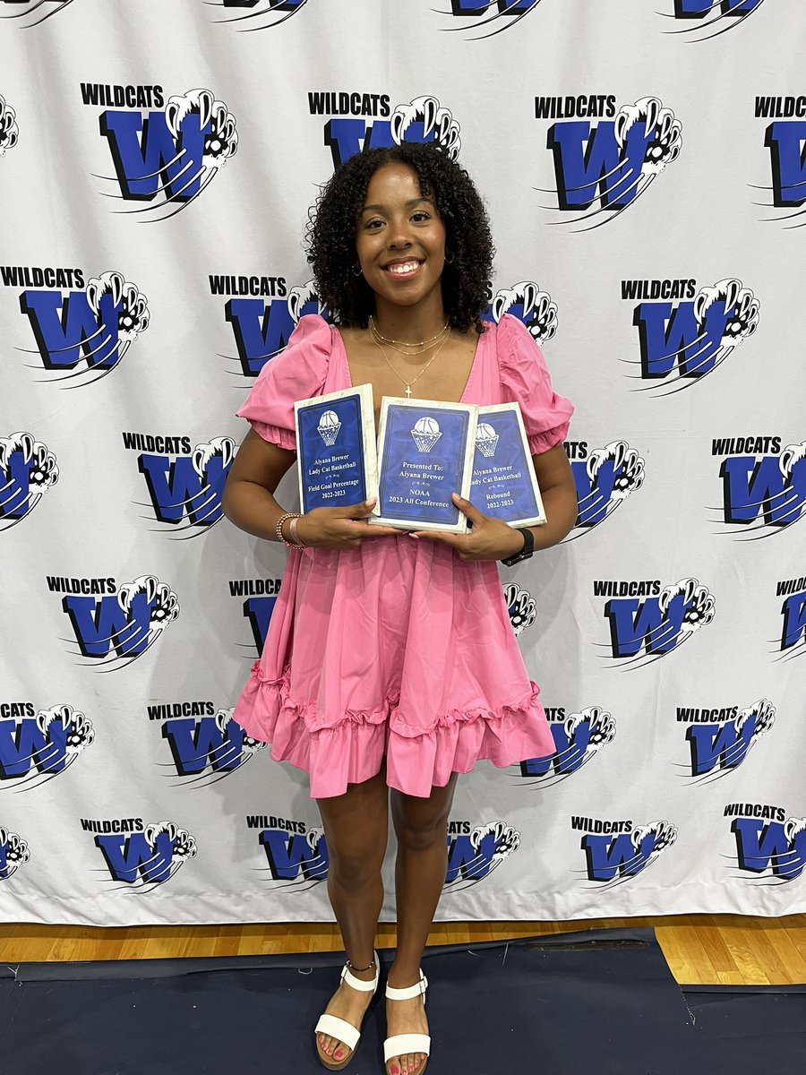 CHS Athletic Awards 2022-2023 💙🐾 Basketball Awards 🏀✨
• Highest Field Goal Percentage
• Most Rebounds
• NOAA All-Conference Team
#sophomoreyear #classof2025 #checotah #ladycats