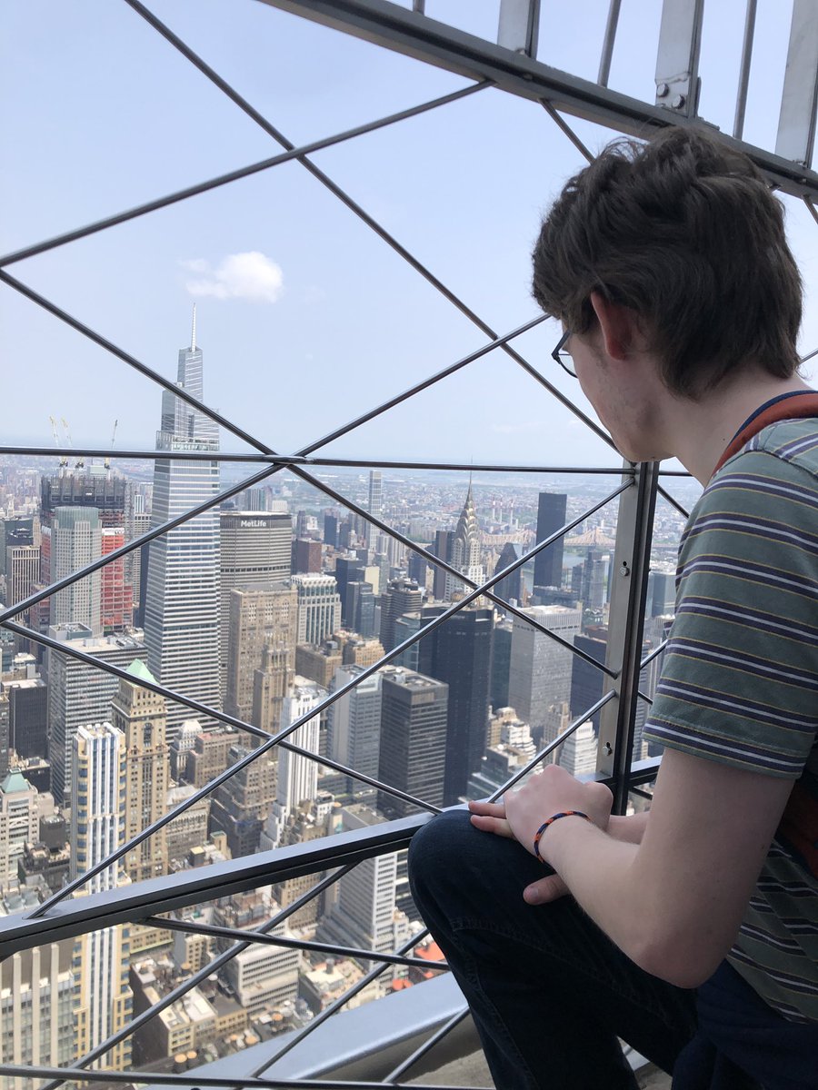 anavocado's tweet image. The youngest taking a moment to ponder the architecture while on top of the fabulous @EmpireStateBldg. Excellent views, today.