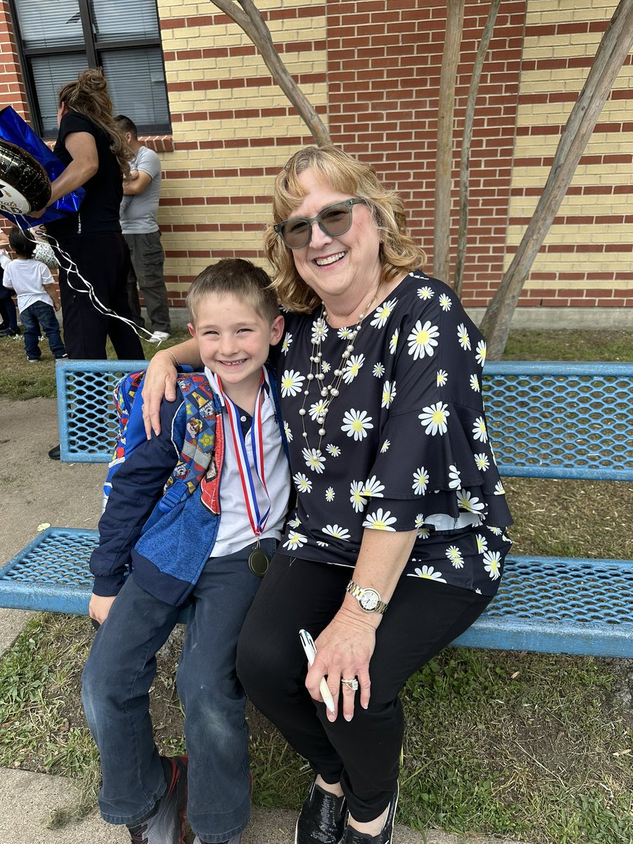LukeSorensen's tweet photo. Every once a while you meet someone who you know made all the difference. @DeeAnnaPier, thank you for making a difference this year in the life of my kids, but especially Luke Lyle. https://t.co/FodAlw7AuB