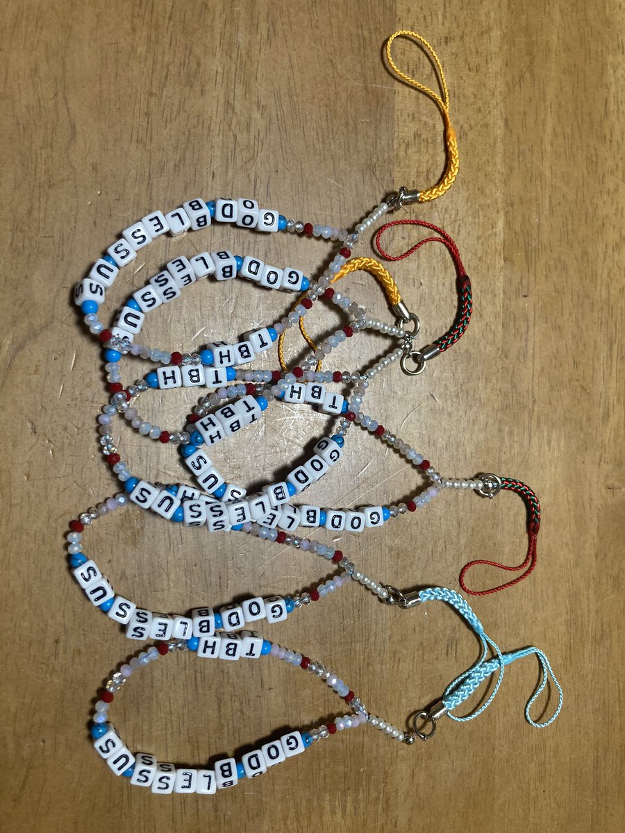 ItmdmSmap1113's tweet image. 日曜日にこんなの作ってみた
#godblessus