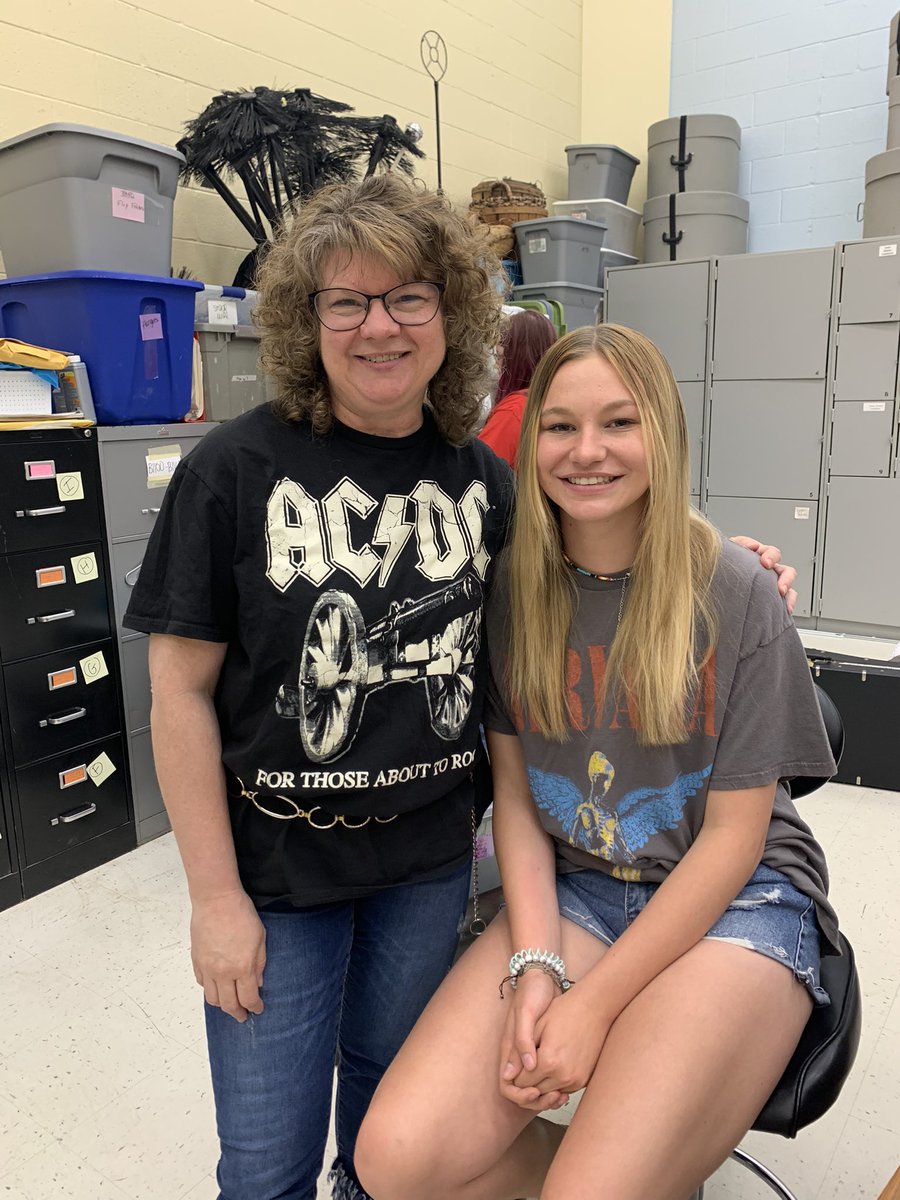 AngieRoark1's tweet photo. Rock out for Roark day was fun! ❤️
#AllIn #TwitterTuesday #retiring https://t.co/4UvklhdHa6