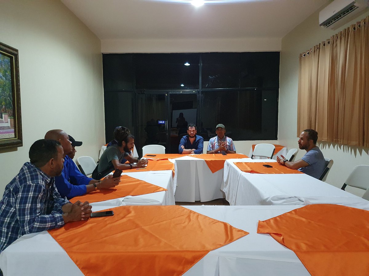 LauraenSociedad's tweet photo. Reunión del Clúster San Juan.
Un día productivo finalizando con esta reunión tan importante para el futuro de San Juan 🙌 @SanJuanprovinci #Turismo #Ecoturistico #SanJuan #RepúblicaDominicana https://t.co/PIzFuGM9gb