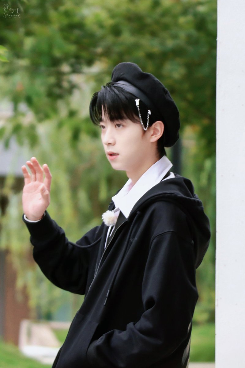 แอร้ยยยย มีหมวกด้วยยย 
น่ารักไม่ไหว น่ารักมากกก 🥹