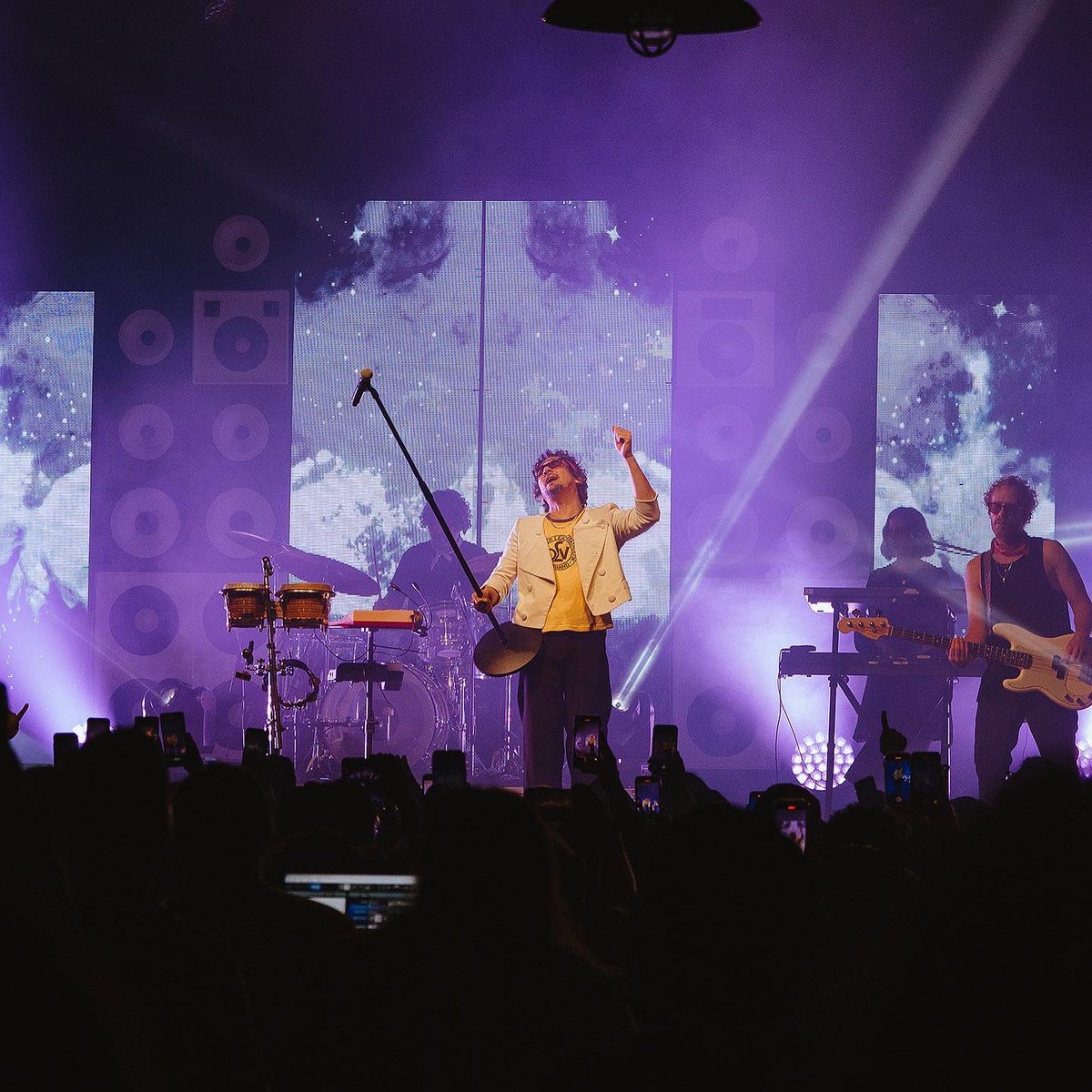 htxvox's tweet photo. 🎶 @LeonBenLarregui performing at @HOBHouston on his #PrismaramaUSATour! New photo gallery + review is up. 📸: Destiny Arredondo 

https://t.co/hWrNmTYnK1 https://t.co/4I0Z0TlODk