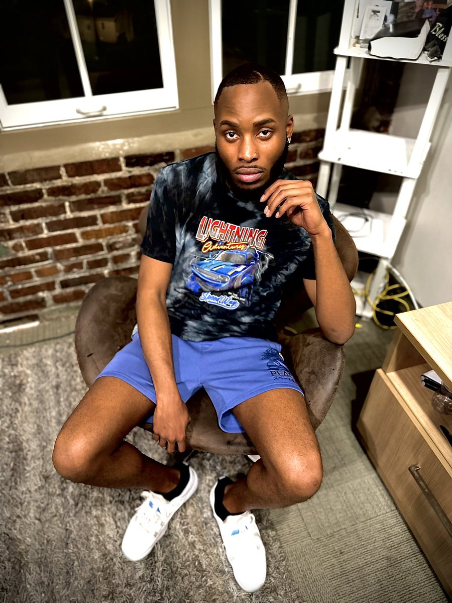 Chilling like a villian 😈😈😈😈